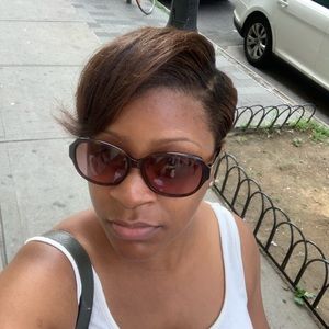 Meet your Posher, Melissa